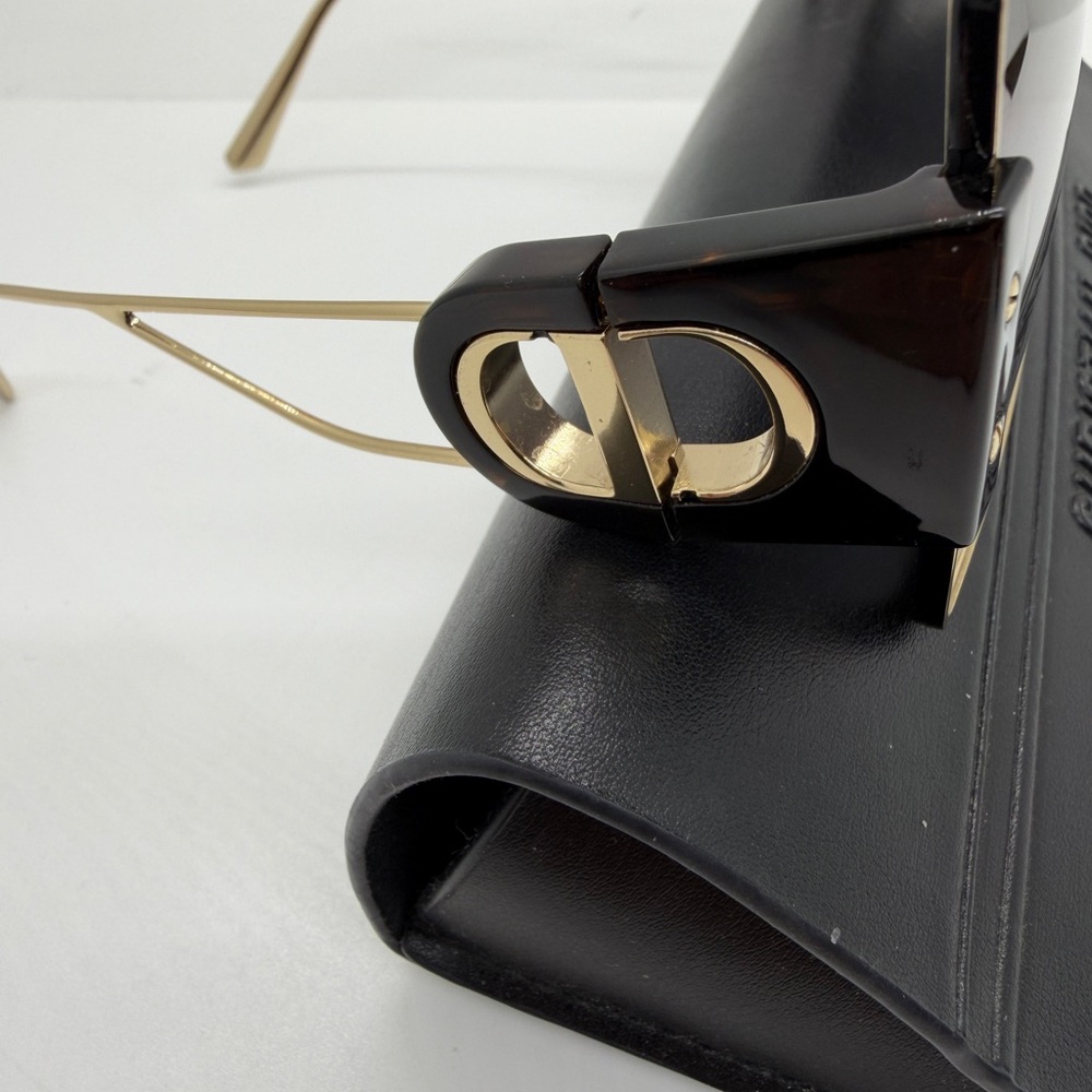 Authentic Christian Dior 30Montaigne SU 58MM Sunglasses Gold - Picture 4 of 10
